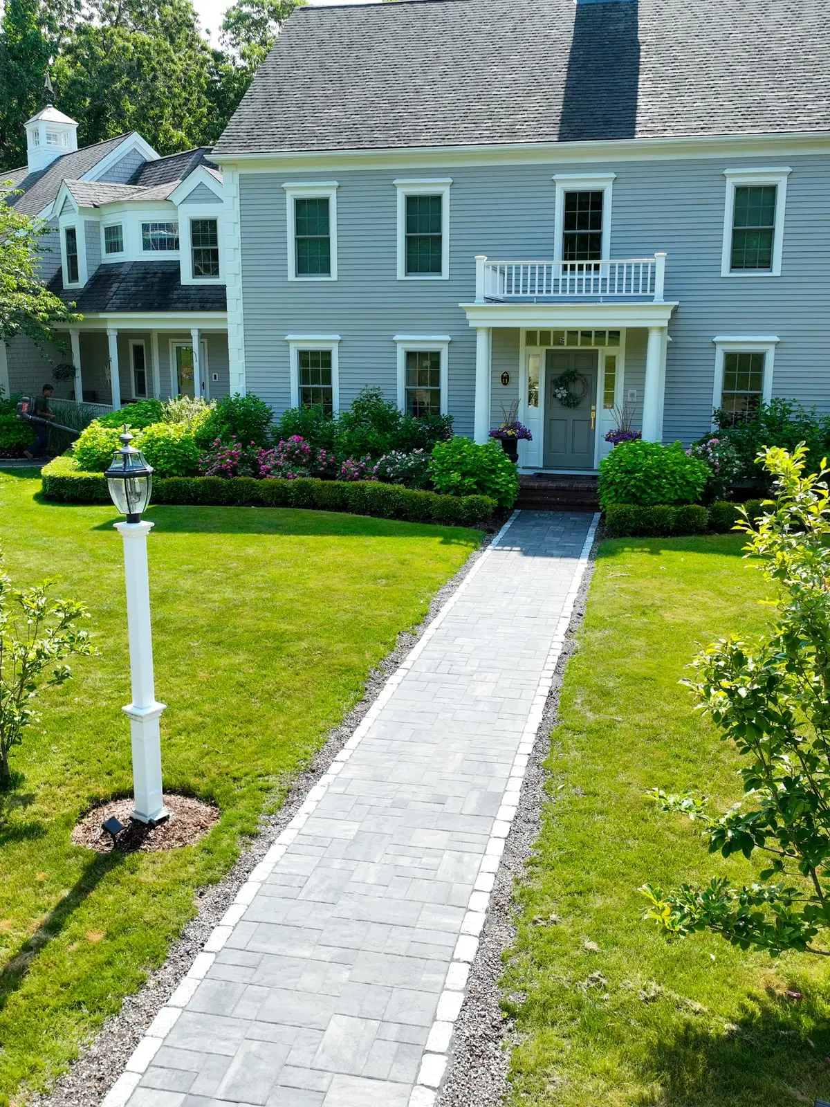 Landscaping: Contrast Landscape